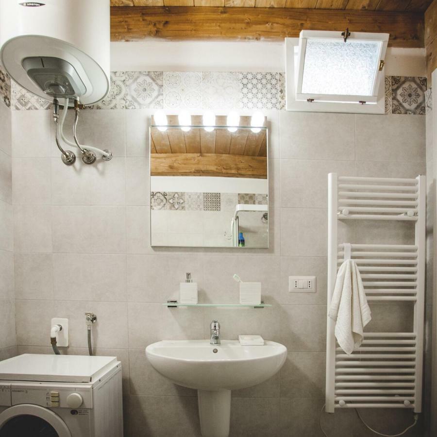 IrsinaLa Casa Dei Nonniアパートメント エクステリア 写真