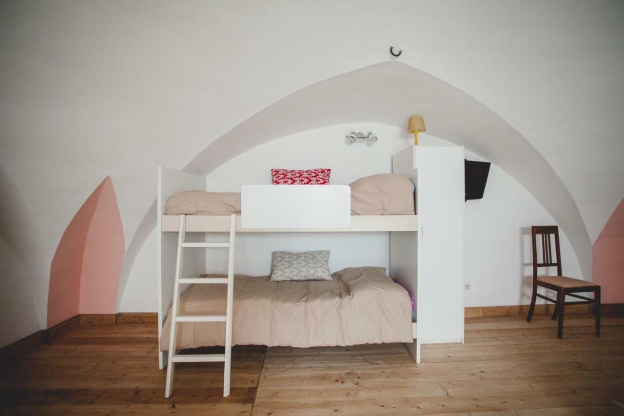 IrsinaLa Casa Dei Nonniアパートメント エクステリア 写真